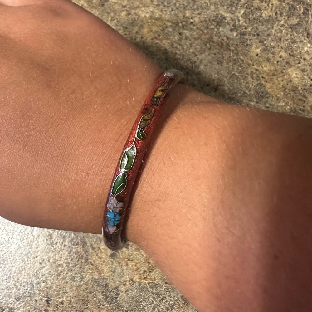 1970s VTG Floral Patterned Bangle Bracelet